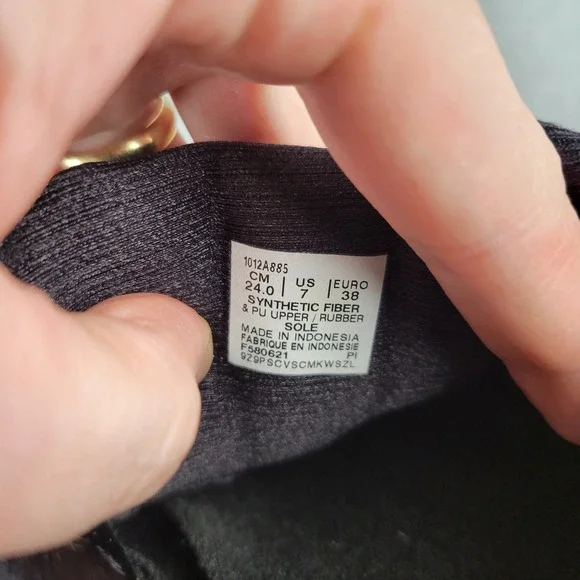 Asics Gel-Nimbus 23 Womens Running Shoes Black Pink Blue 1012A885 Size 7 - Picture 8 of 9